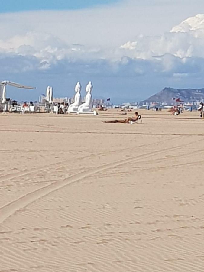 Chillout Grau De Gandia- Attico Para 6 Personas Invitamos Familias Y Jovenes, Dos Banos Exteriör bild